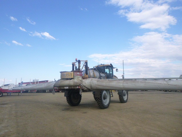2014 ROGATOR RG900 SPRAYER BOOM SPRAY