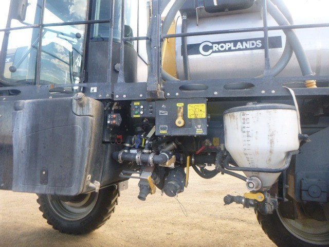 2014 ROGATOR RG900 SPRAYER BOOM SPRAY