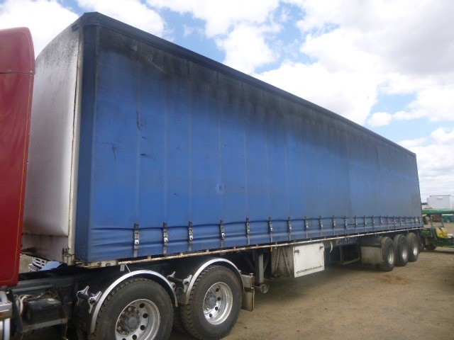 1998 FREIGHTER CURTAINSIDER SEMI TRAILER