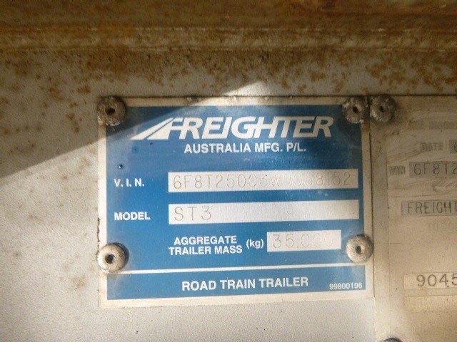 1998 FREIGHTER CURTAINSIDER SEMI TRAILER