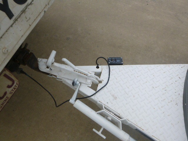 2006 OLYMPIC HORSE FLOAT TRAILER