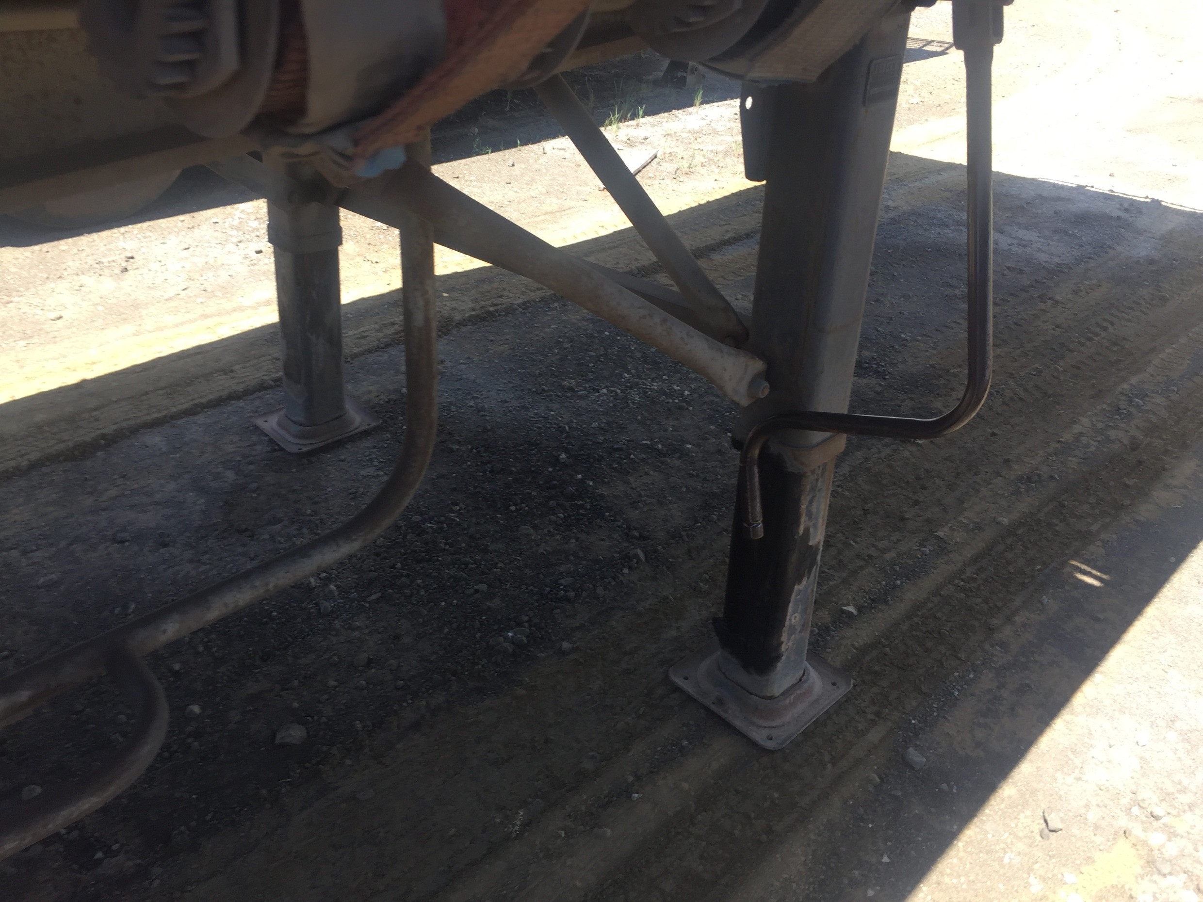 1986 KRUEGER SEMI FLAT TOP TRAILER