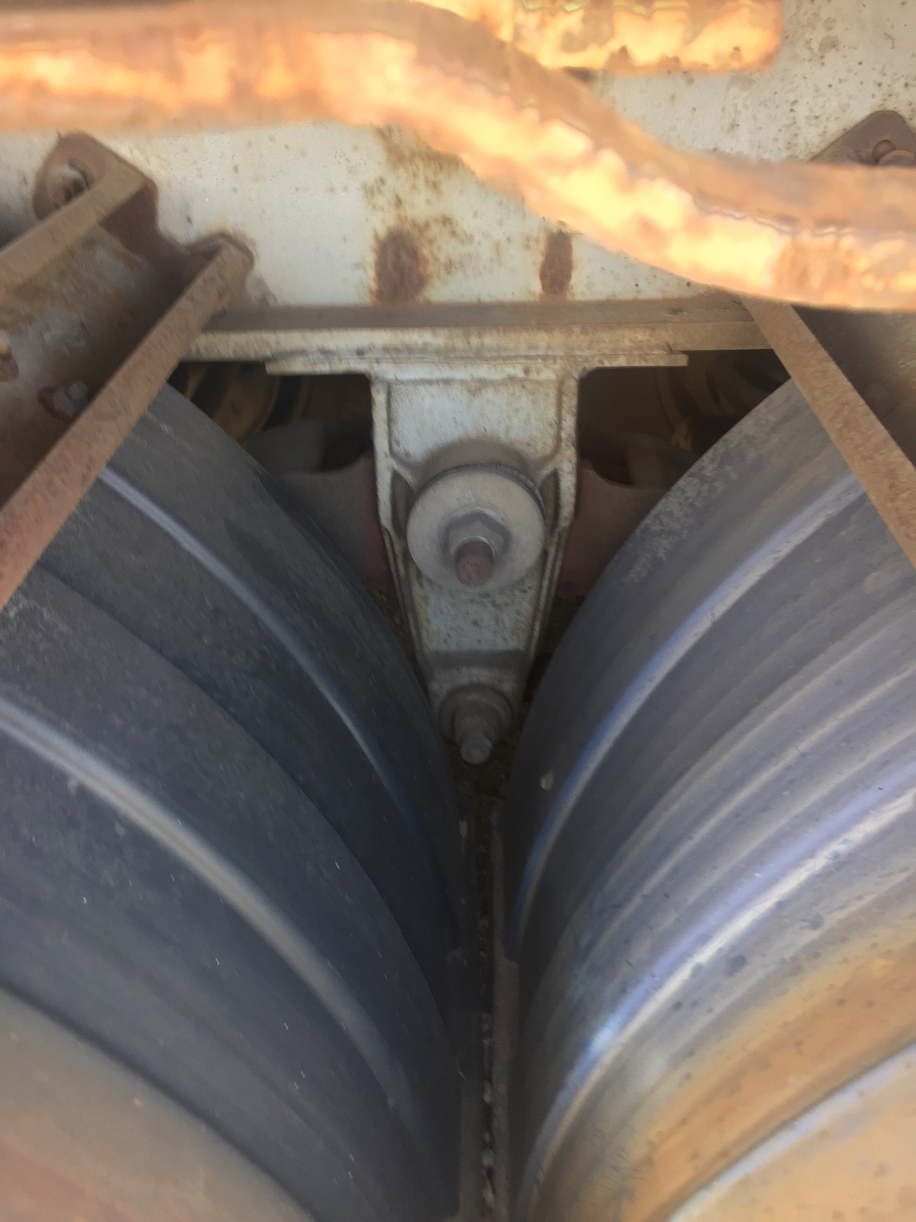 1986 KRUEGER SEMI FLAT TOP TRAILER