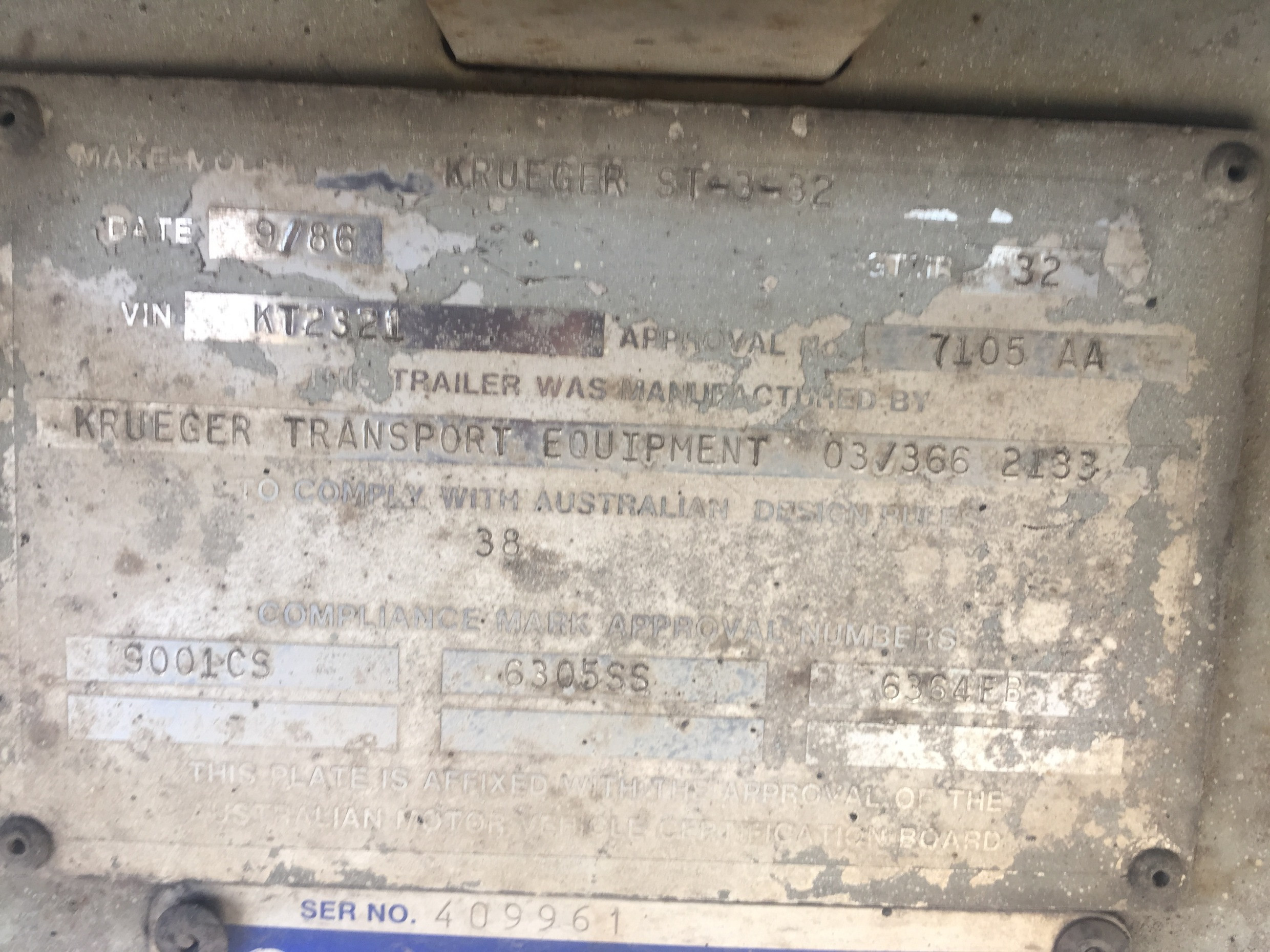 1986 KRUEGER SEMI FLAT TOP TRAILER