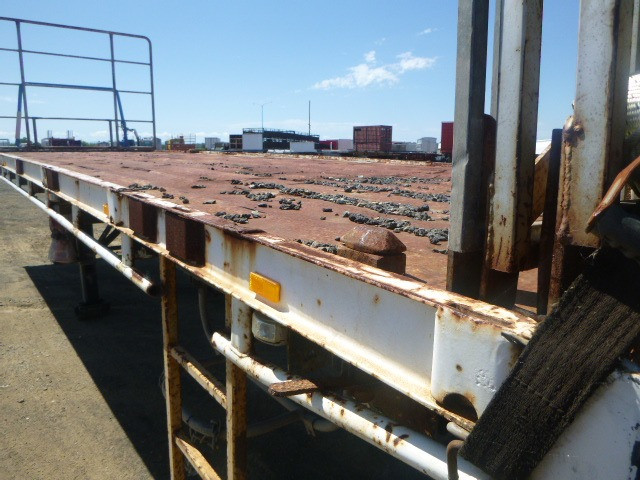 1994 FREIGHTER FLAT TOP A-TRAILER