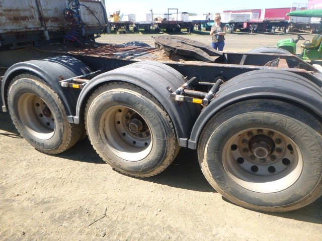 1994 FREIGHTER FLAT TOP A-TRAILER