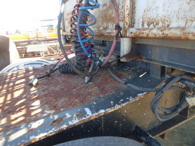 1994 FREIGHTER FLAT TOP A-TRAILER