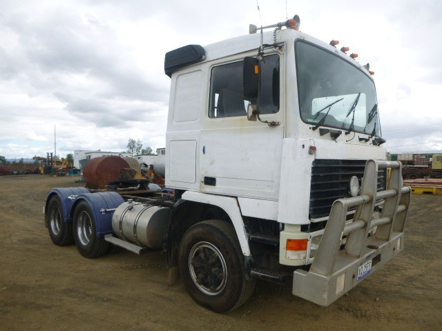 1990 VOLVO FH12 TRUCK PRIMEMOVER