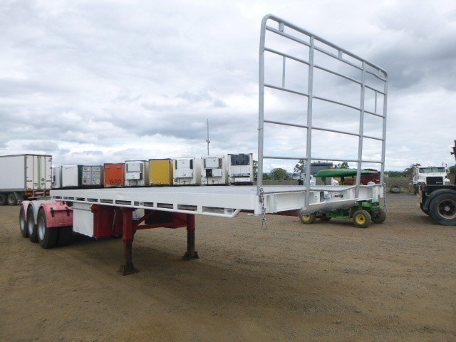 1987 FREIGHTER FLAT TOP TRAILER