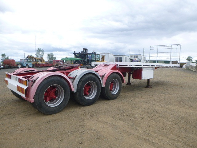 1987 FREIGHTER FLAT TOP TRAILER