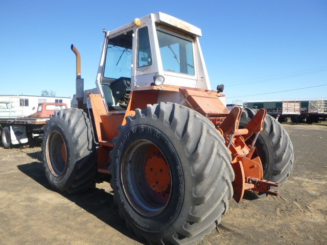 CASE IH 2470 TRACTOR FWA/4WD