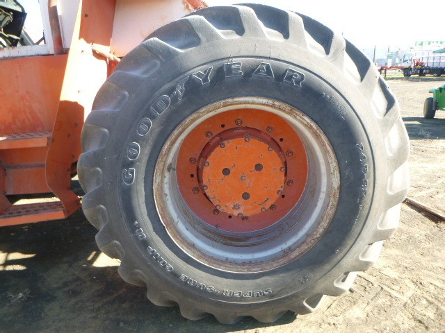 CASE IH 2470 TRACTOR FWA/4WD