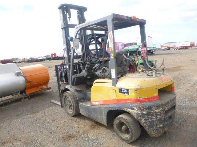 TCM FHG30 FORKLIFT