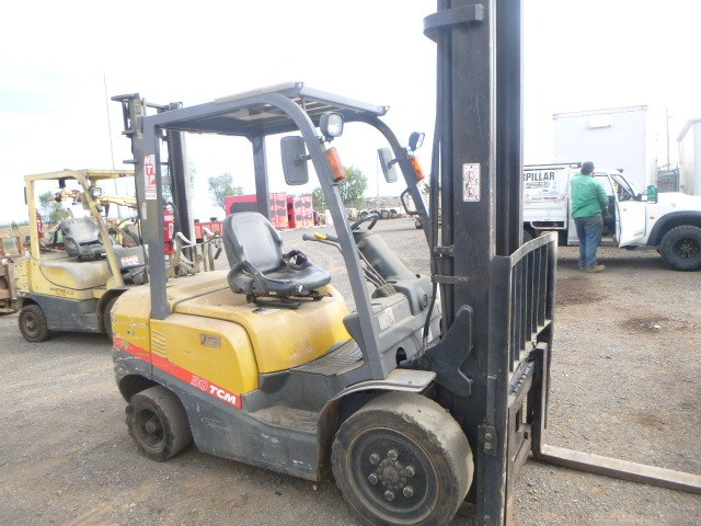 TCM FHG30 FORKLIFT