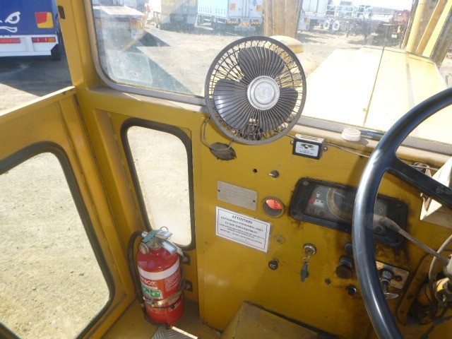 1986 GRIERSON MOBILE TRACTOR CRANE