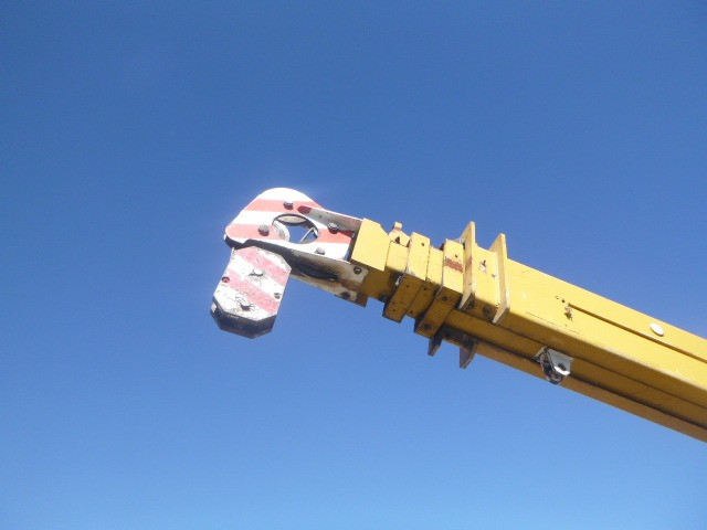1986 GRIERSON MOBILE TRACTOR CRANE