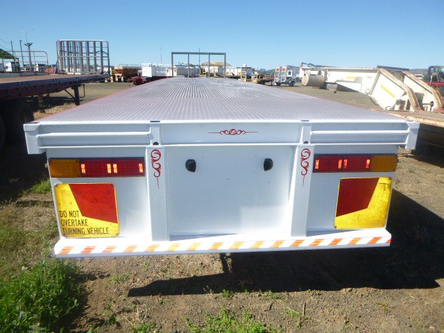 2009 SOUTHERN CROSS 45FT FLAT TOP TRAILER