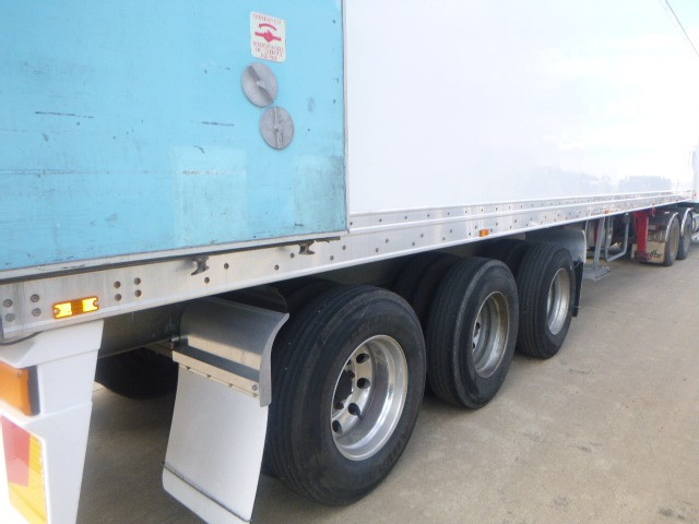 2006 MAXITRANS REFRIGERATED TRAILER 