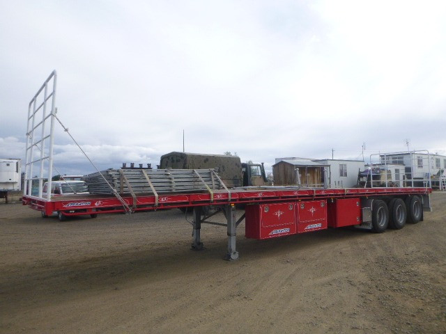 2016 MAXITRANS FLAT TOP TRAILER