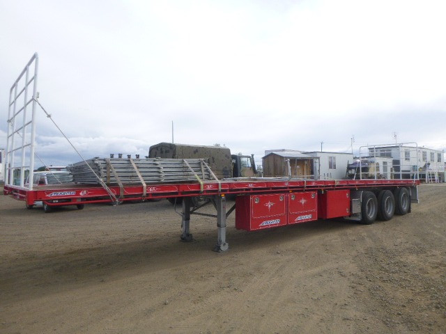 2016 MAXITRANS FLAT TOP TRAILER