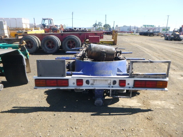 CUSTOM PARTS TRAILER TRI-AXLE SUSPENSION