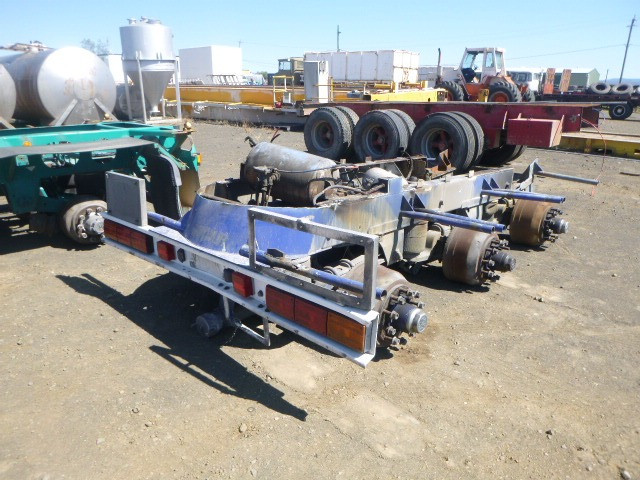 CUSTOM PARTS TRAILER TRI-AXLE SUSPENSION