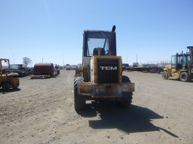 TCM 830 SERIES LOADER