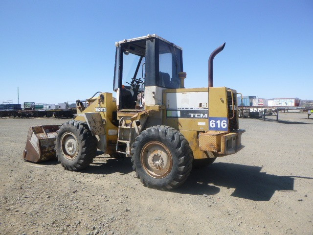 TCM 830 SERIES LOADER