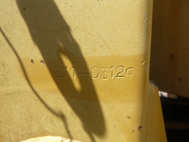 TCM 830 SERIES LOADER