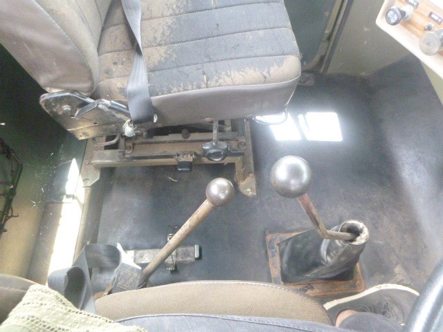1982 MACK R 6X6 CARGO TRUCK MACK R 6X6 CARGO TRUCK TRUCK TRAY
