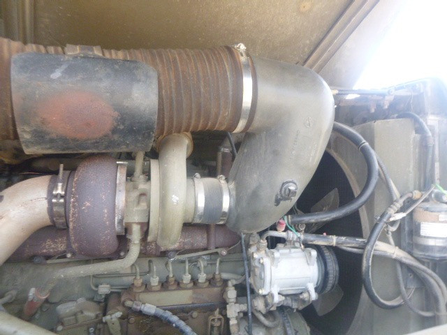 1982 MACK R 6X6 CARGO TRUCK MACK R 6X6 CARGO TRUCK TRUCK TRAY