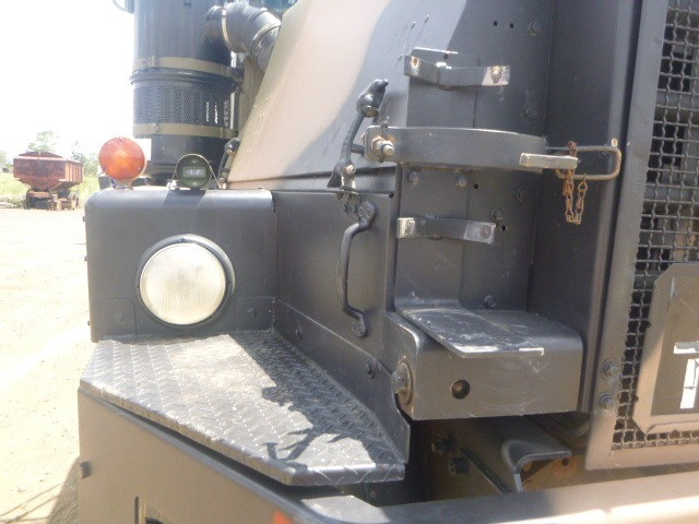 1982 MACK R 6X6 CARGO TRUCK MACK R 6X6 CARGO TRUCK TRUCK TRAY