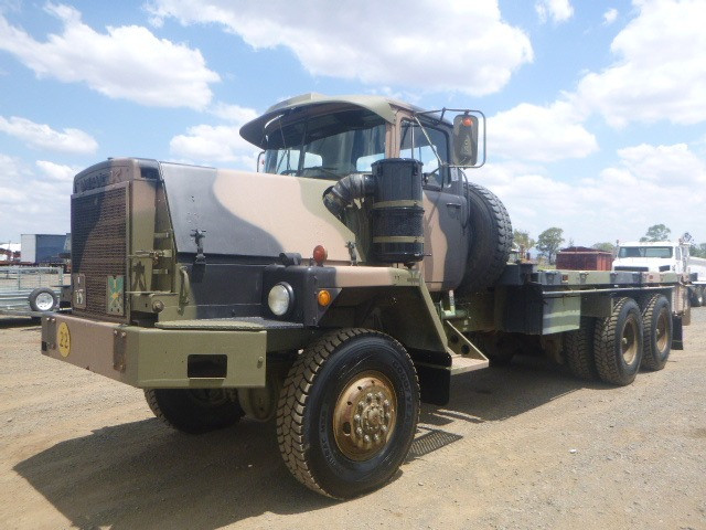 1982 MACK R 6X6 CARGO TRUCK MACK R 6X6 CARGO TRUCK TRUCK TRAY