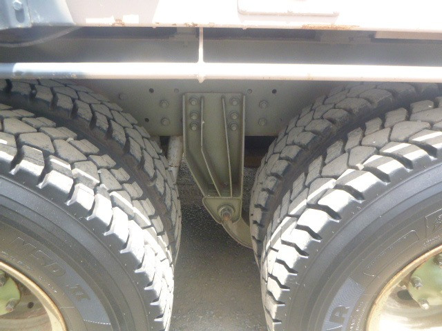 1982 MACK R 6X6 CARGO TRUCK MACK R 6X6 CARGO TRUCK TRUCK TRAY