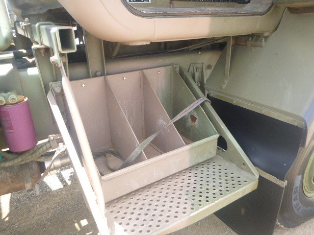 1982 MACK R 6X6 CARGO TRUCK MACK R 6X6 CARGO TRUCK TRUCK TRAY