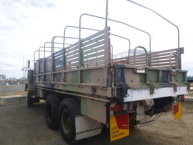 1982 MACK R 6X6 ARMY CARGO TRUCK