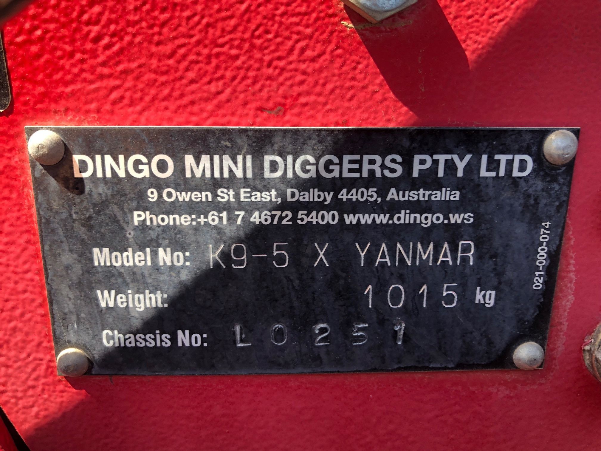 DINGO K9 LOADER SKID STEER