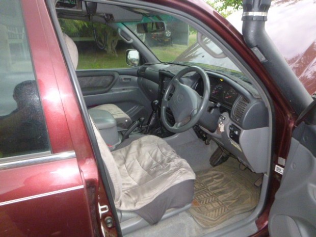 2000 TOYOTA LAND CRUISER NZJ105 LIGHT COMMERCIAL WAGON