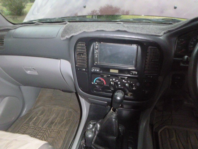2000 TOYOTA LAND CRUISER NZJ105 LIGHT COMMERCIAL WAGON