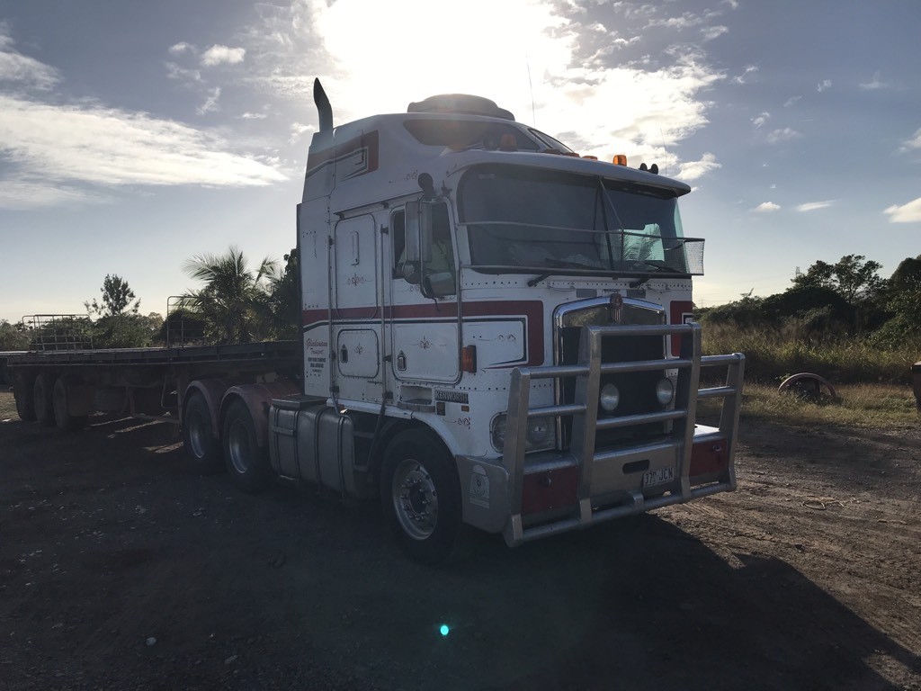 2001 KENWORTH K104 KENWORTH K104 PRIME MOVER TRUCK MANUAL PRIMEMOVER