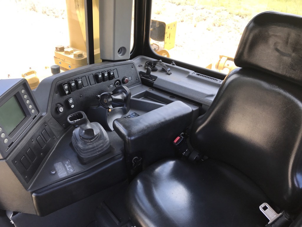 CATERPILLAR D8T HIGHTRACK DOZER DOZER STD TRACKED-DOZER