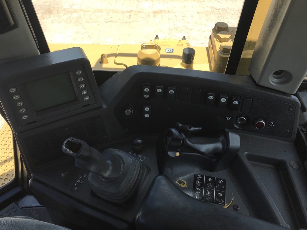 CATERPILLAR D8T HIGHTRACK DOZER DOZER STD TRACKED-DOZER