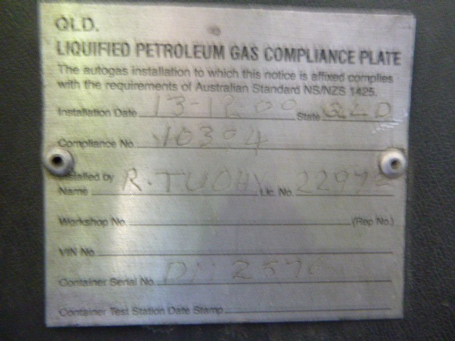 2000 TOYOTA FDT25 FORKLIFT