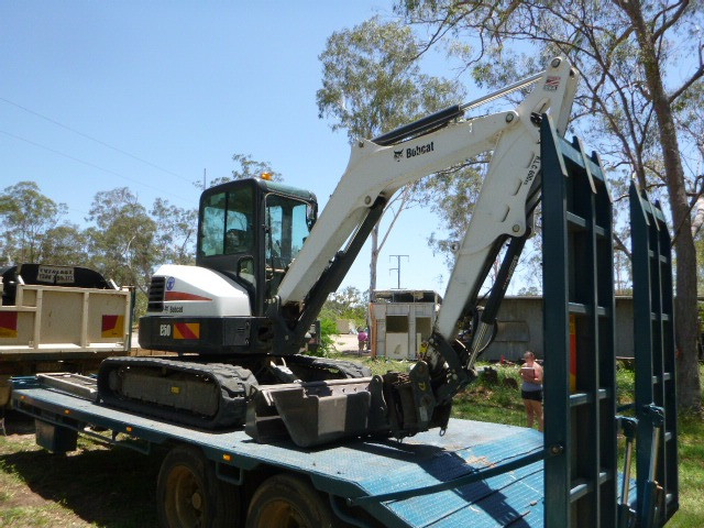 2015 BOBCAT E50 EXCAVATOR