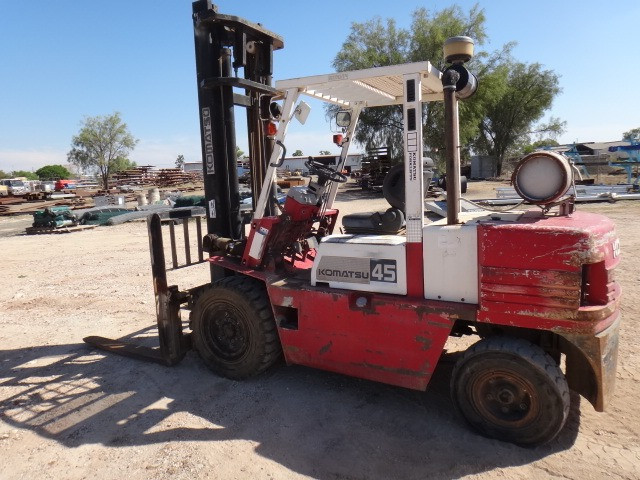 1988 KOMATSU FG45 LPG / PETROL COUNTERBALANCE FORKLIFT