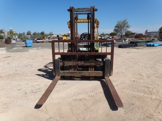 KOMATSU FG40-4 LPG / PETROL COUNTERBALANCE FORKLIFT 