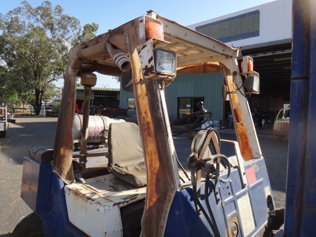 1989 LINDE H30 3 TONNE FORKLIFT