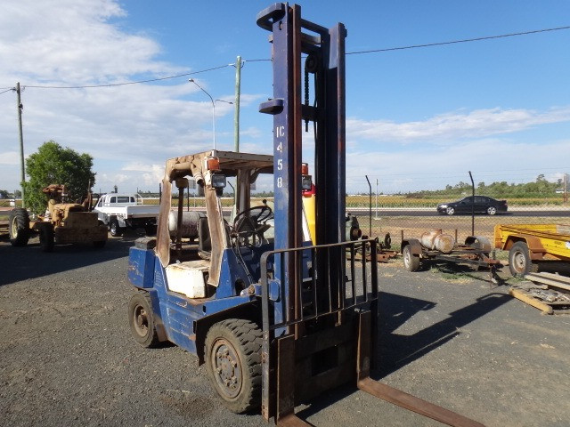 1989 LINDE H30 3 TONNE FORKLIFT