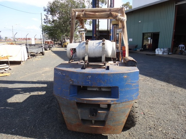 1989 LINDE H30 3 TONNE FORKLIFT