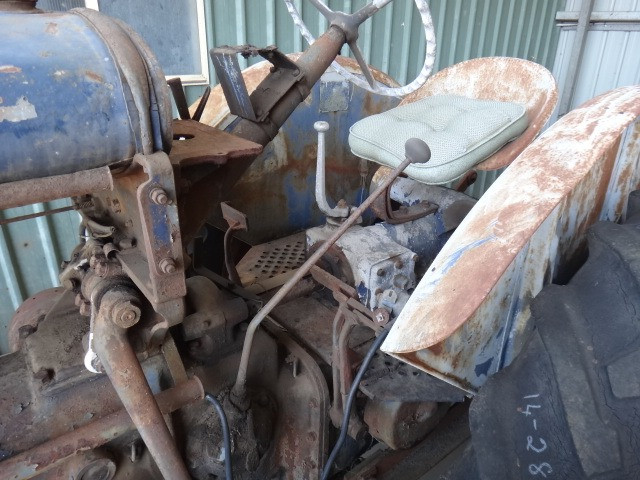 FORDSON MAJOR TRACTOR 